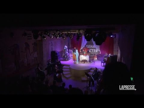 Ucraina, a Kiev il concerto di Natale sotterraneo del Teatro dell’Opera