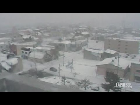 Forte nevicata in Giappone, 17 morti e decine di feriti