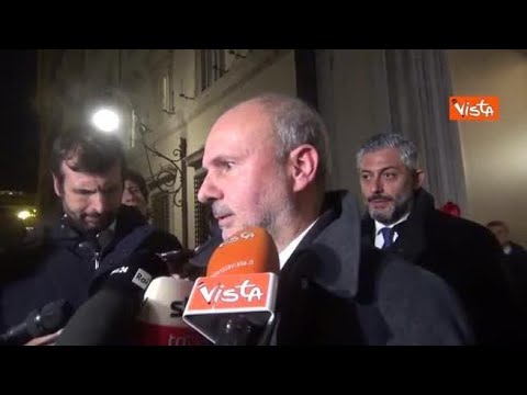 Covid, Schillaci: «Tampone obbligatorio per chi viene dalla Cina»