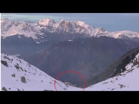 Aereo in avaria sulle Dolomiti, la pilota di 22 anni attera sul Lagorai