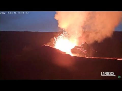 Alle Hawaii ancora spettacolari eruzioni sul Mauna Loa, il vulcano più grande al mondo