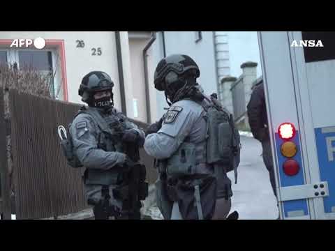 Germania, piano di attacco al Bundestag: arrestati 25 membri di una cellula terroristica
