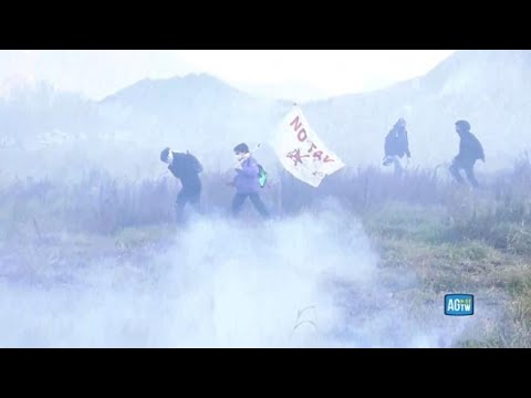 Tensioni in Val di Susa, il corteo No Tav assalta un cantiere: pietre e lacrimogeni tra…