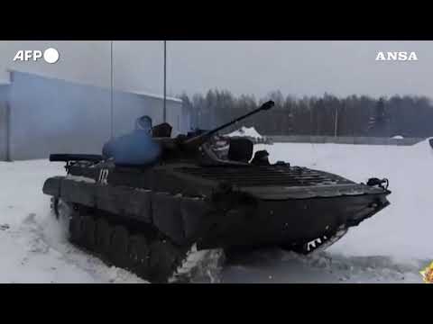 Bielorussia, esercitazioni militari sotto la neve