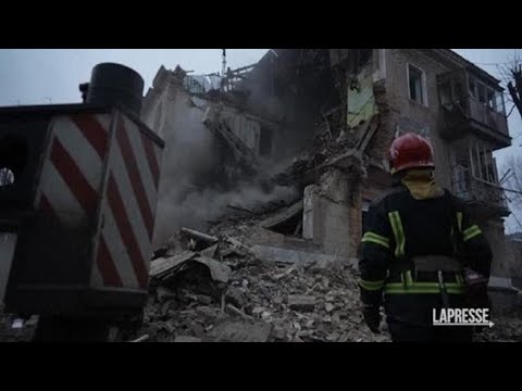 Ucraina: le pesanti conseguenze degli attacchi russi su Kryvyi Rih, la città di Zelensky
