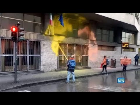 Blitz di Ultima Generazione a Firenze: vernice sulla sede regionale del Mef