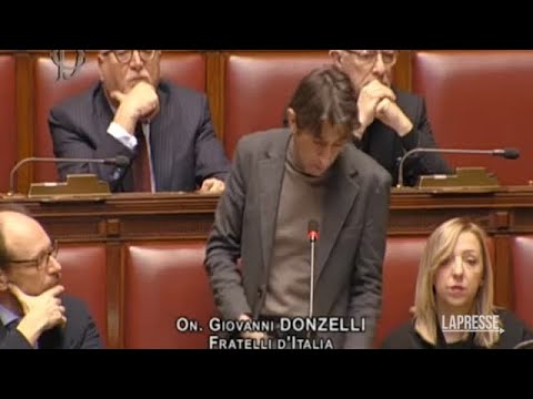 Caso Cospito, Donzelli (FdI): «La sinistra sta con lo Stato o con terroristi?». E in Aula…