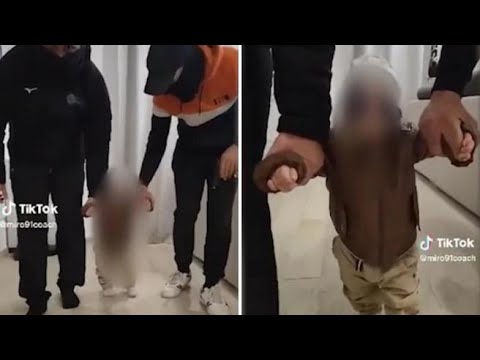 Bambino vestito dai genitori come Matteo Messina Denaro: la denuncia di Emilio Borrelli