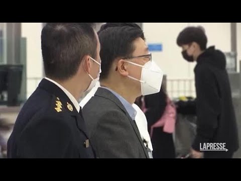 Cina, riaperta dopo quasi tre anni la frontiera con Hong Kong