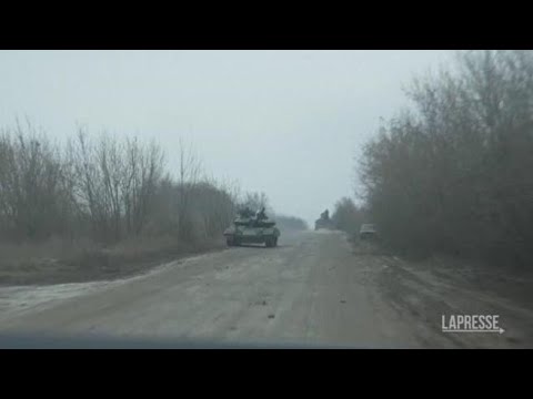 Ucraina, assedio a Soledar: feroci combattimenti, i carri armati sparano per strada