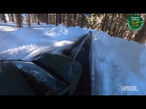 Maltempo, spazzaneve al lavoro sull’Etna