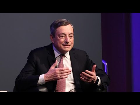 Draghi al Corriere: «Sono un ex ormai, non sono più nella “recita”, guardo i potenti da fuori»
