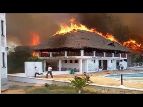 Kenya, resort italiano a fuoco: il video dello spaventoso incendio al Barracuda