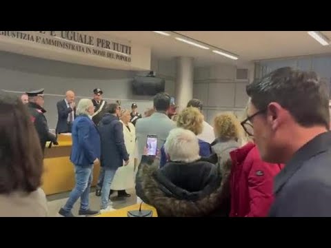 Rigopiano, la rabbia dei parenti delle vittime dopo la sentenza