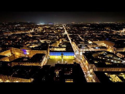 Palazzo Chigi si illumina con i colori dell’Ucraina: solidarietà a un anno dall’inizio del…