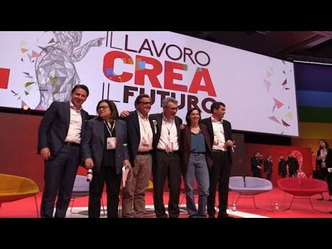 I fischi a Calenda, l’utopia di Conte, la stanza chiusa di Schlein, l’opposizione sul palco…