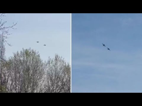 Due aerei militari in volo sopra Milano: il video