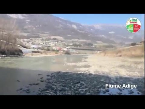 Le immagini del fiume Adige in secca, la video-denuncia di Bonelli