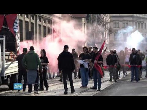 A Milano il corteo antifascista in ricordo di “Dax”: la marcia da piazzale Loreto