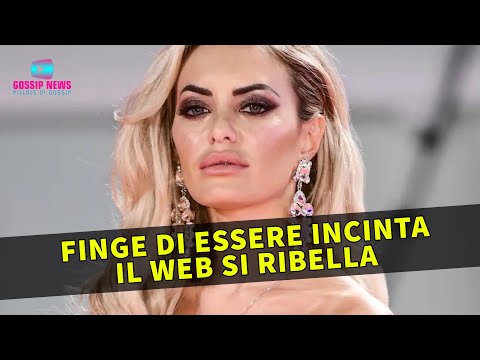 Elena Morali Finge di Essere Incinta: Il Web si Ribella!