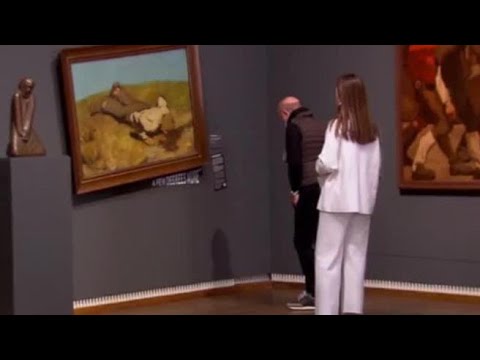 Vienna, al Leopold Museum quadri «storti» contro il cambiamento climatico