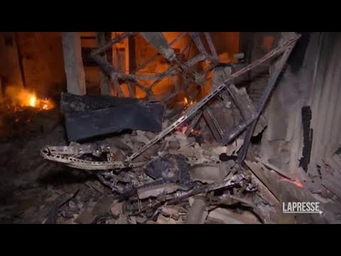 Indonesia, incendio in deposito carburante a Jakarta: almeno 17 morti