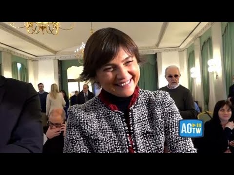 Pd, Serracchiani glissa su Schlein: «Oggi parliamo solo di lavoro»