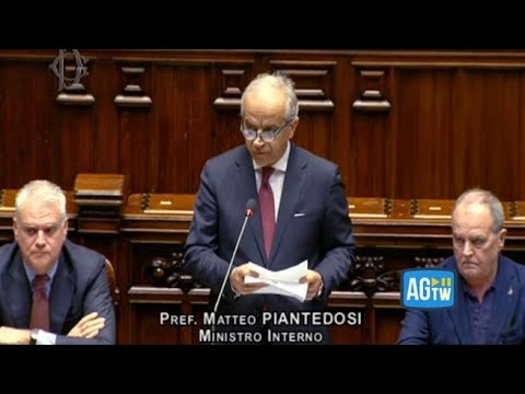 Migranti, Piantedosi: «Rinnovo il cordoglio per il naufragio a Cutro»