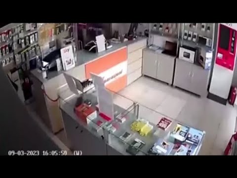 Terremoto a Perugia: il botto, i tremori  e i video della telecamera di sorveglianza di un…