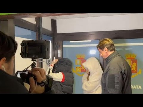 In fuga da Staffelli le borseggiatrici si rifugiano dalla polizia: «Non ci seguire fino a casa»