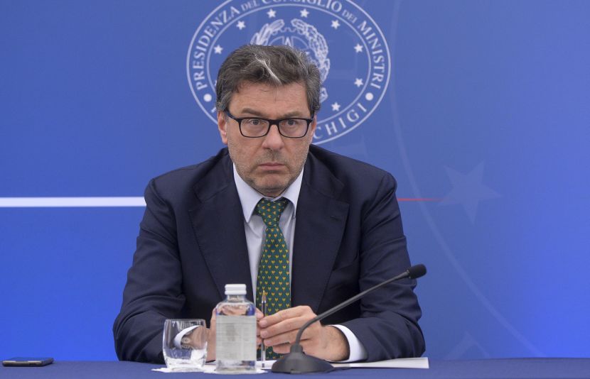Def, Giorgetti “Stime prudenti ma non manca l’ambizione”