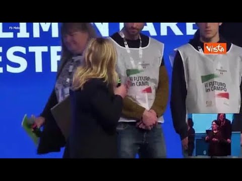 Meloni: Ragioniamo su liceo del Made in Italy per unire cultura e la nostra identità