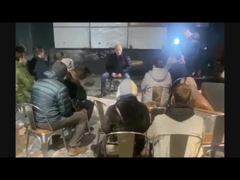 Il leader della Wagner Prigozhin nel caffè dove è stato ucciso il blogger Tatarsky