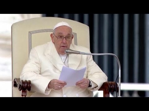Papa Francesco per l’Ucraina: «Preghiamo per le mamme dei soldati morti»