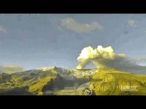 Paura in Colombia, vulcano Nevado del Ruiz rischia di eruttare
