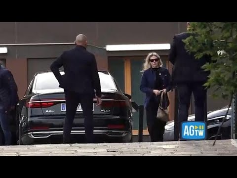 Berlusconi ricoverato, l’arrivo della figlia Barbara all’ospedale San Raffaele