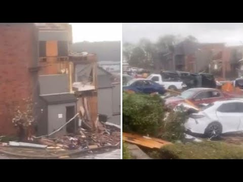 Danni devastanti per i tornado negli Usa, colpiti sei Stati. è emergenza