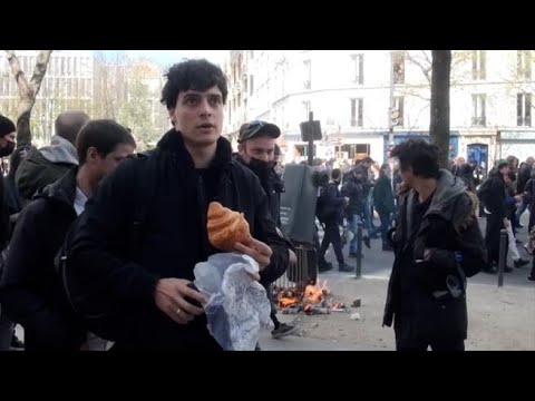 L’influencer Luis Sal e il video delle polemiche in cui mangia croissant a Parigi durante gli…