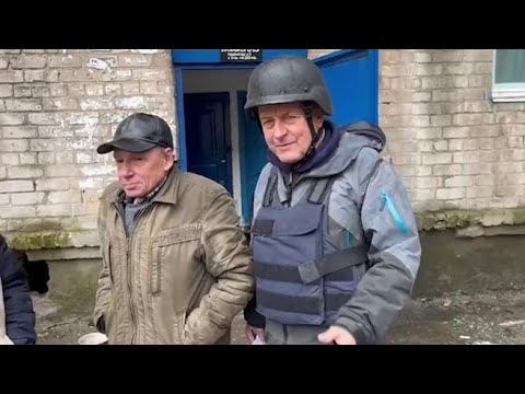 A Chasiv Yar tra le case colpite e i pochi civili rimasti: in lontananza risuonano le esplosioni