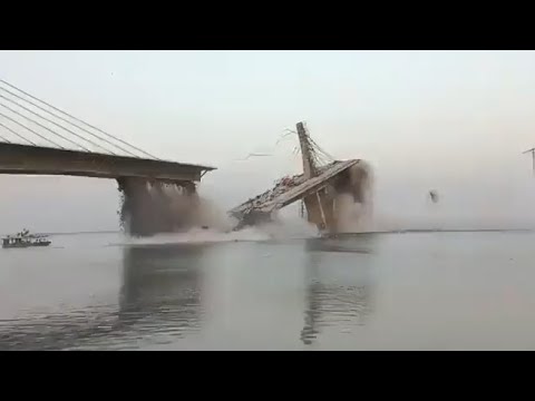 L’impressionante crollo del ponte in costruzione in India
