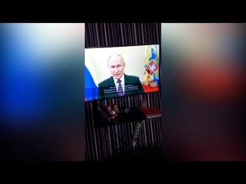 Legge marziale ed evacuazione dei civili: il falso video di Putin che annuncia l’invasione…