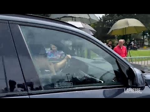 Berlusconi, anche Franco Baresi alla camera ardente ad Arcore