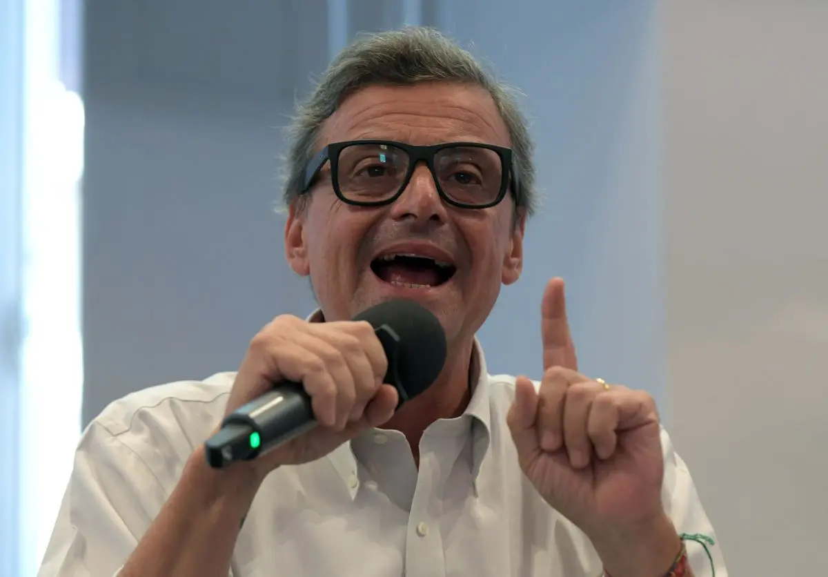 Salario minimo, Calenda “Se da destra buon provvedimento lo voteremo”