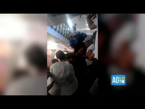 Occupata la Regione Lazio, manifestanti sgomberati dalla polizia