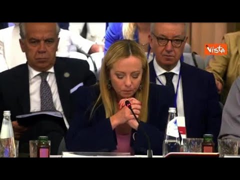 Meloni alla Conferenza internazionale sulle migrazioni: «Quella illegale e di massa danneggia…