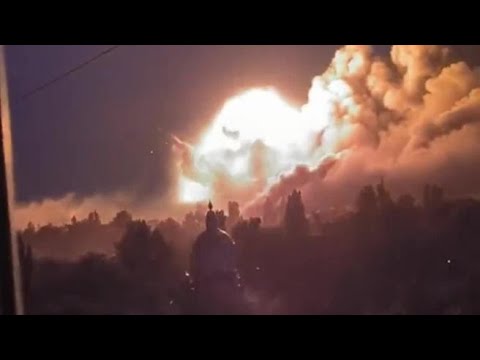 Esplosione nel Donetsk, enorme nuvola di fuoco all’orizzonte