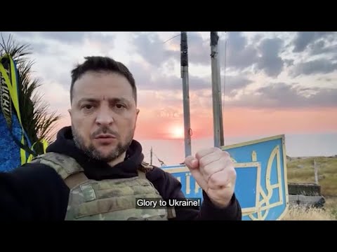 Zelensky a sorpresa sull’Isola dei Serpenti nel 500esimo giorno di guerra