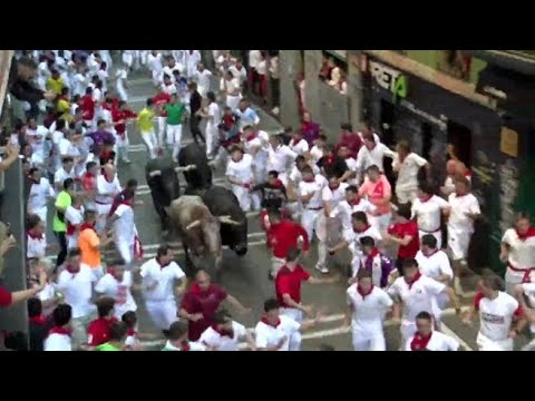 L’ultimo «encierro» chiude le celebrazioni della Festa di San Firmino a Pamplona