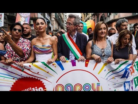Anna Tatangelo: «Onorata di essere al Pride di Napoli»