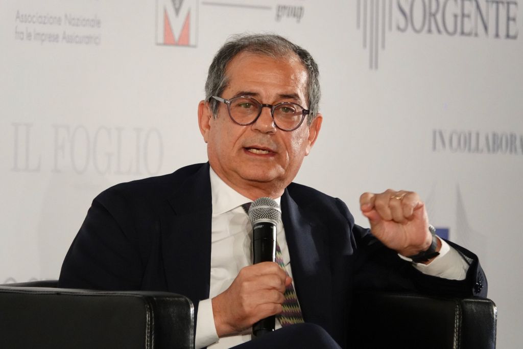 Manovra, Tria “Per trovare fondi serve la Spending Review”